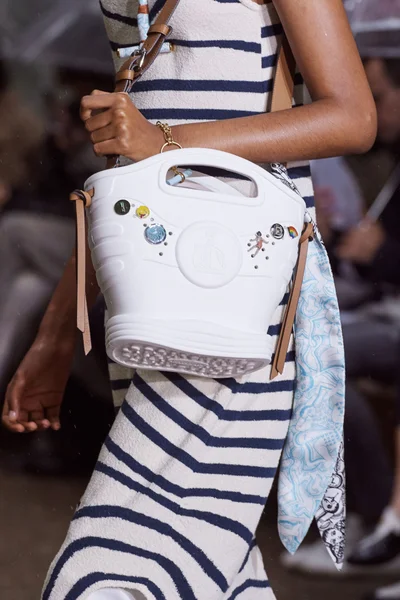 Look 36